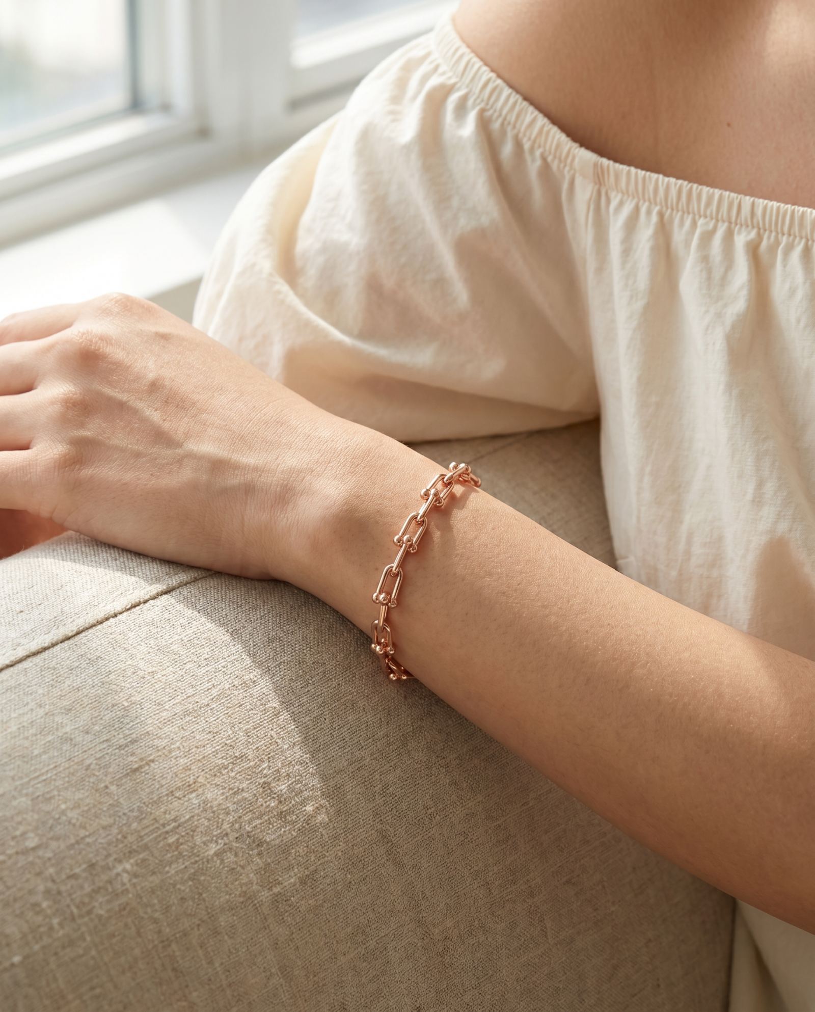 Lock Link Bracelet | Elate in rose gold, worn on a model