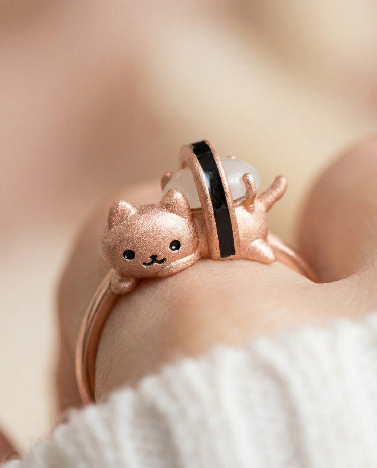 Maki Meow Sushi Ring | White Jade, close-up detail in rose gold