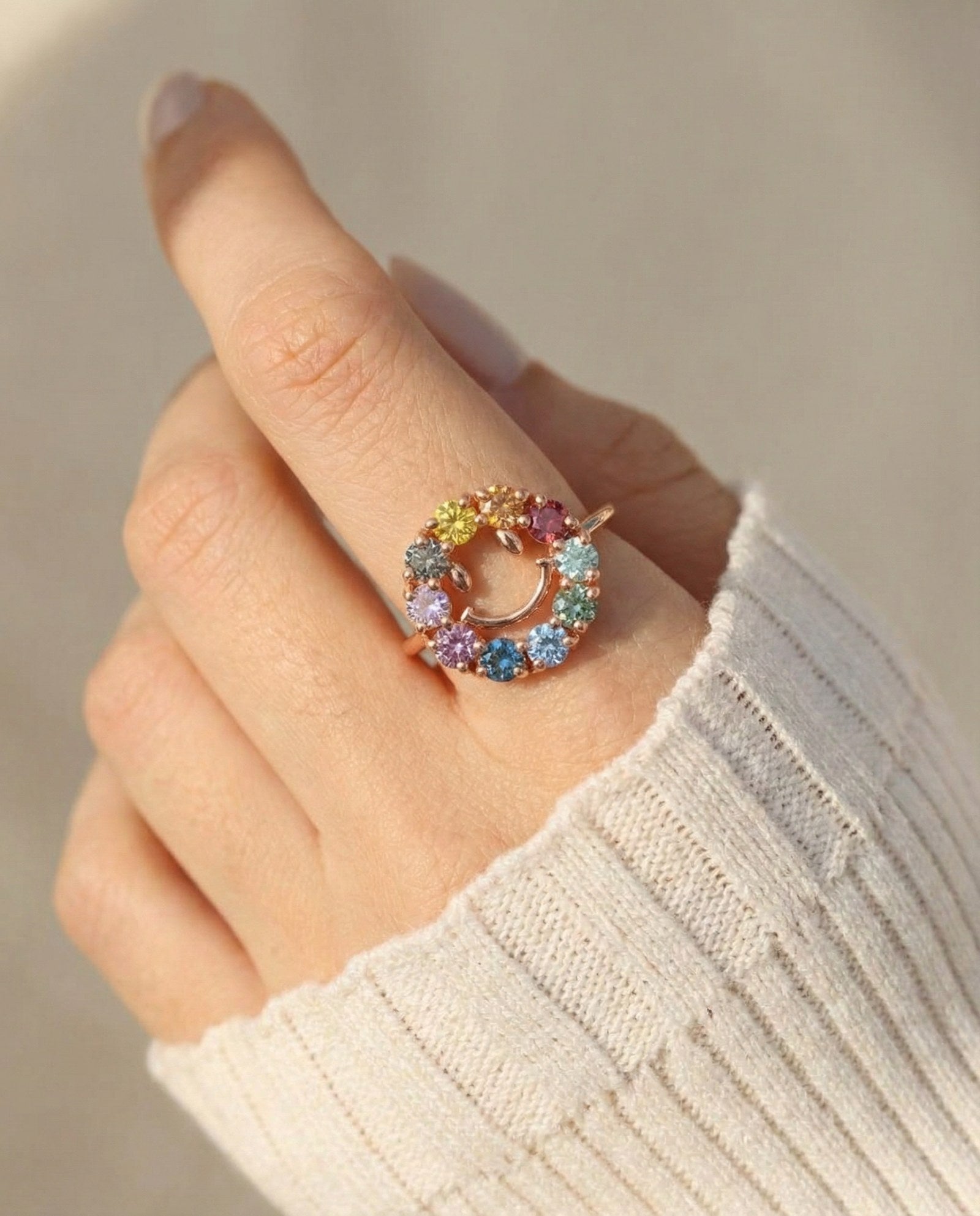 Smiley Ring | Moissanite in rose gold, worn on a model