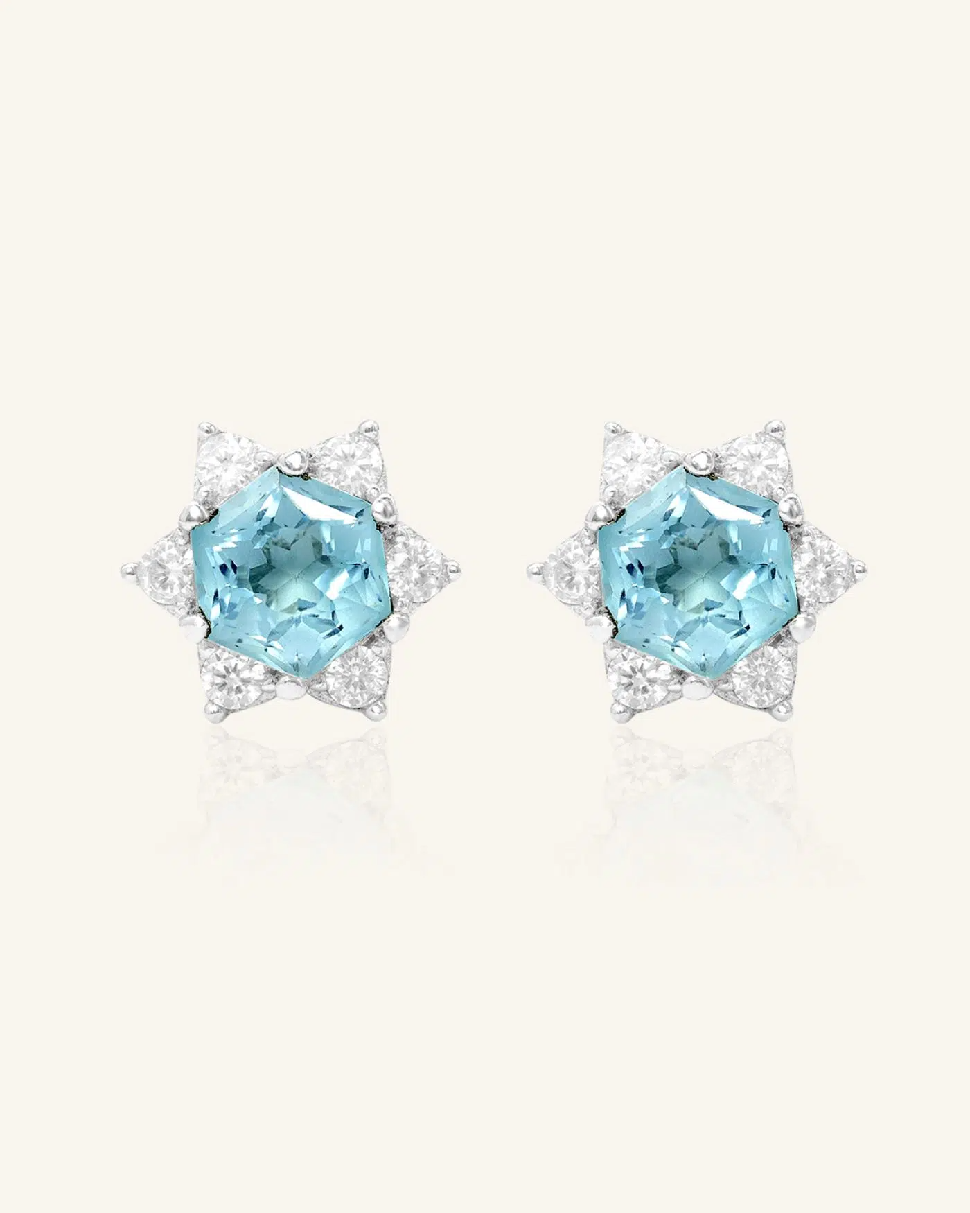 Snowflake Cut Studs Silver