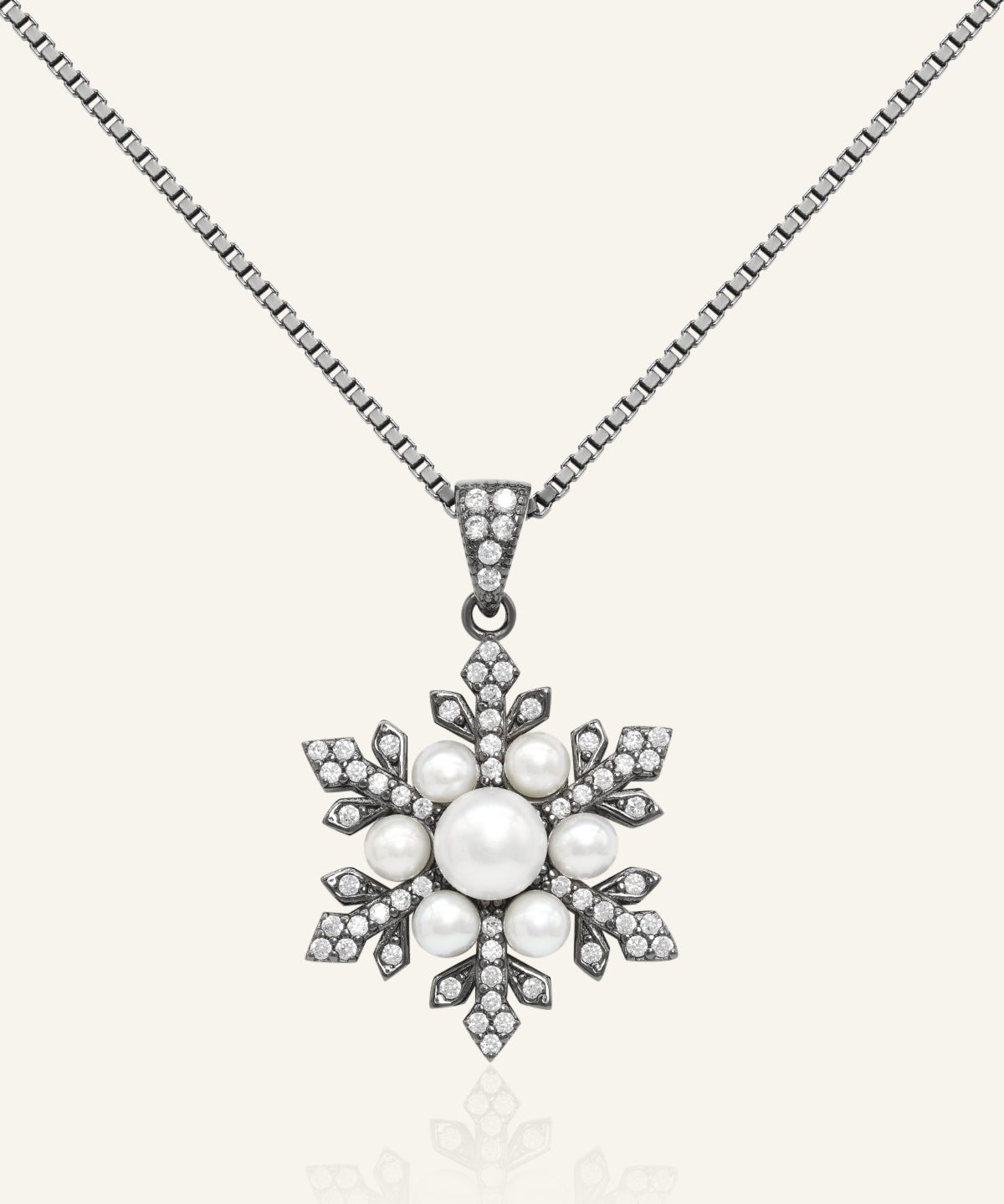 Snowflake Pearl Halo Necklace