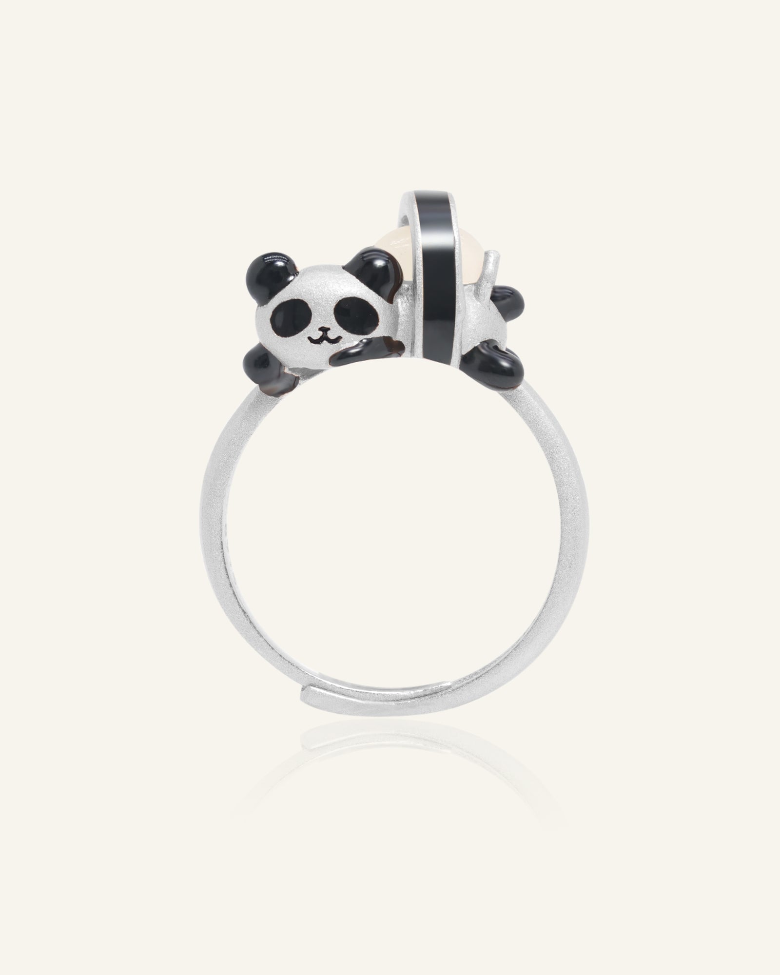 Illustration of the Panda Sushi Roll Ring (White Jade) design
