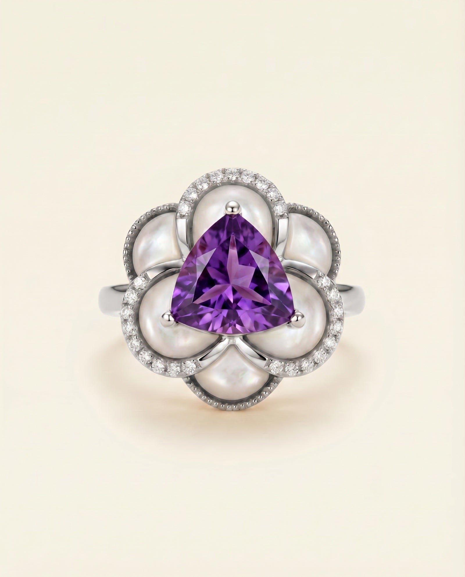 Violet Grande Bloom Ring in Rhodium-plated Silver with a statement 10.5mm floral silhouette and natural amethyst.