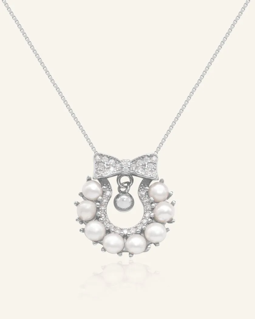 Wreath Ribbon Necklace (Freshwater Pearl)