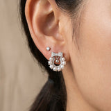 Wreath Ribbon Studs (Freshwater Pearl)