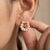 Wreath Ribbon Studs (Freshwater Pearl)