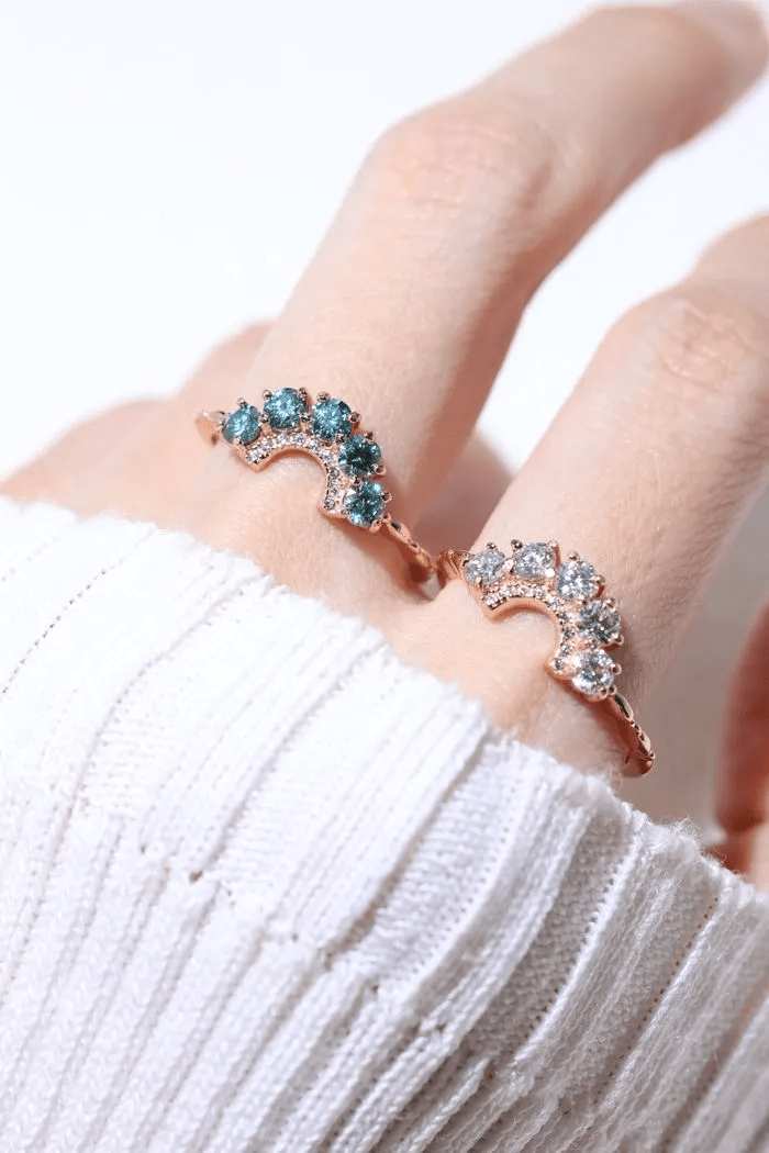 Arc Green Moissanite Ring - Love Estella