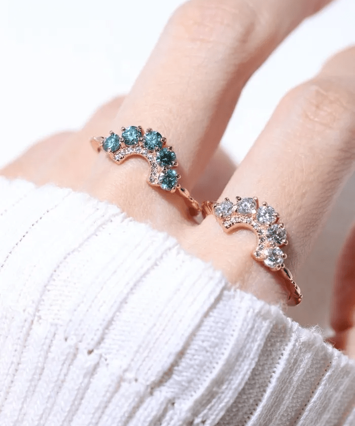 Arc Green Moissanite Ring - Love Estella