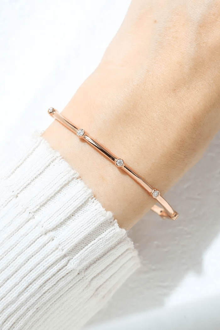 Aria Moissanite Cuff - Love Estella