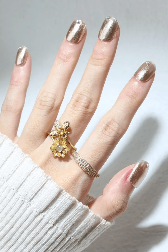 Bee & Bloom Ring - Love Estella