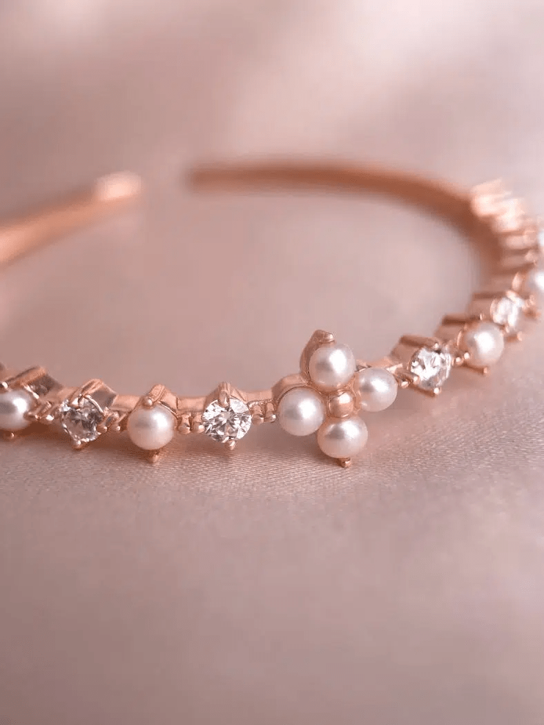 Clover Sparkle Cuff (FWP, Moissanite) by Elate - Love Estella