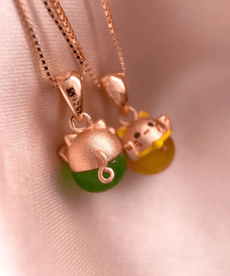 Fortune Cat Necklace (Tiger Eye), product image