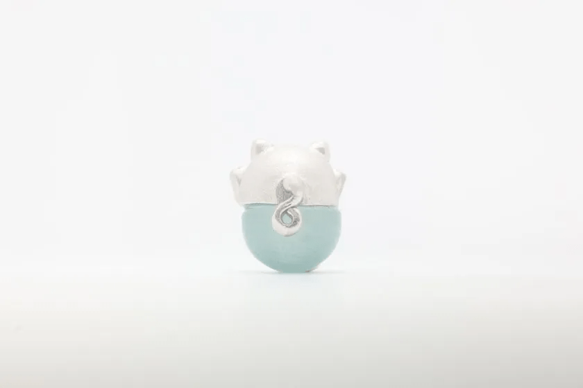 Fortune Cat Studs (Blue Chalcedony) - Love Estella