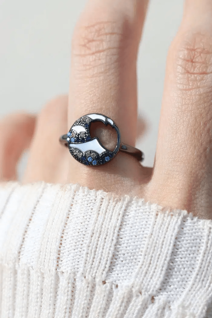 Hokusai: The Great Wave Ring - Love Estella