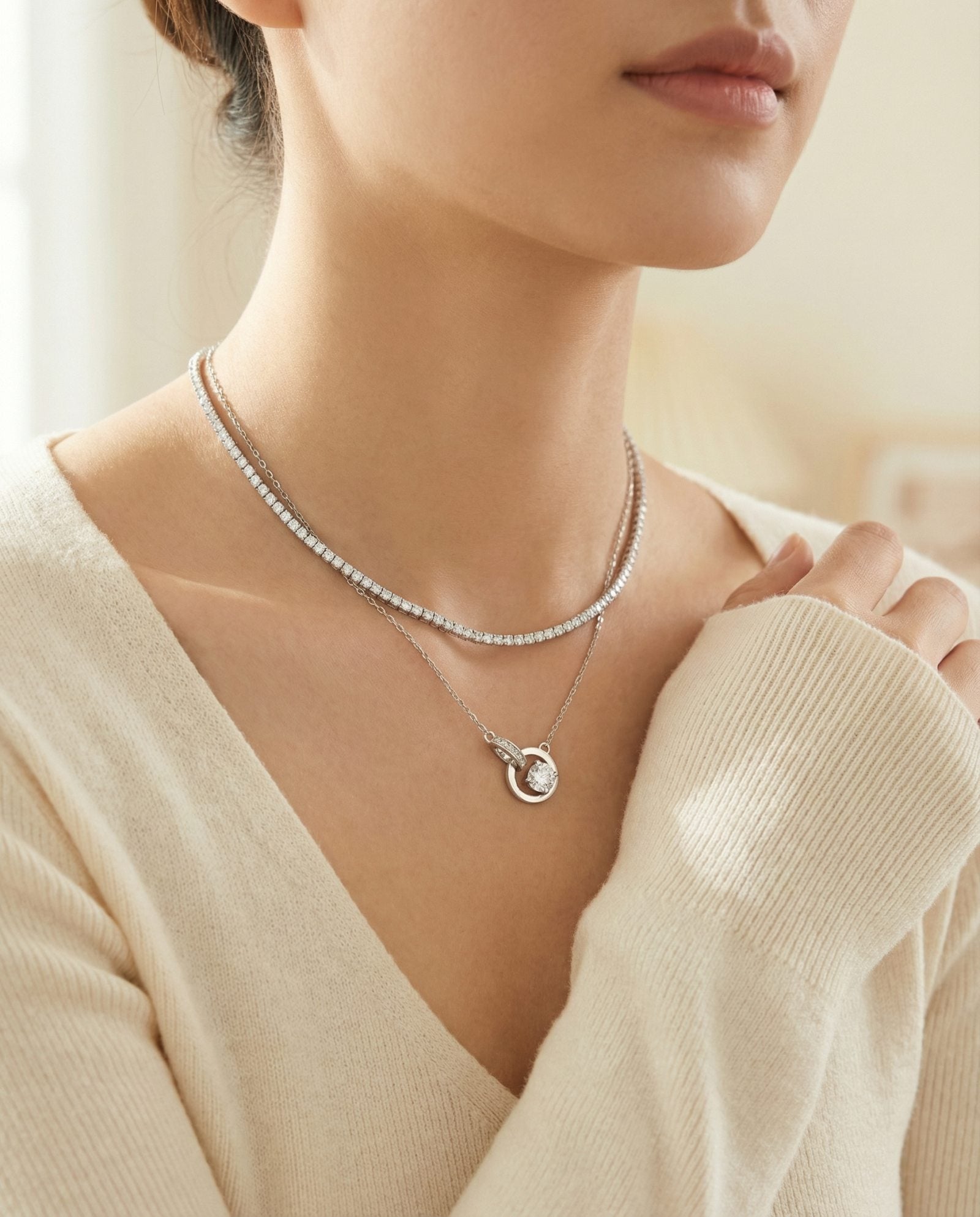 Interlocking Rings Necklace by Elate - Love Estella