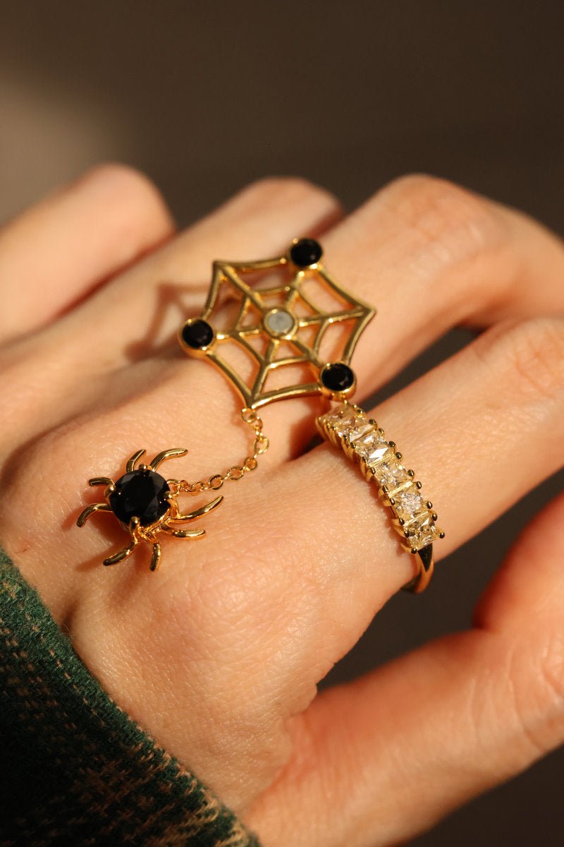 Itsy Bitsy Charm Ring (Black Spinel) - Love Estella