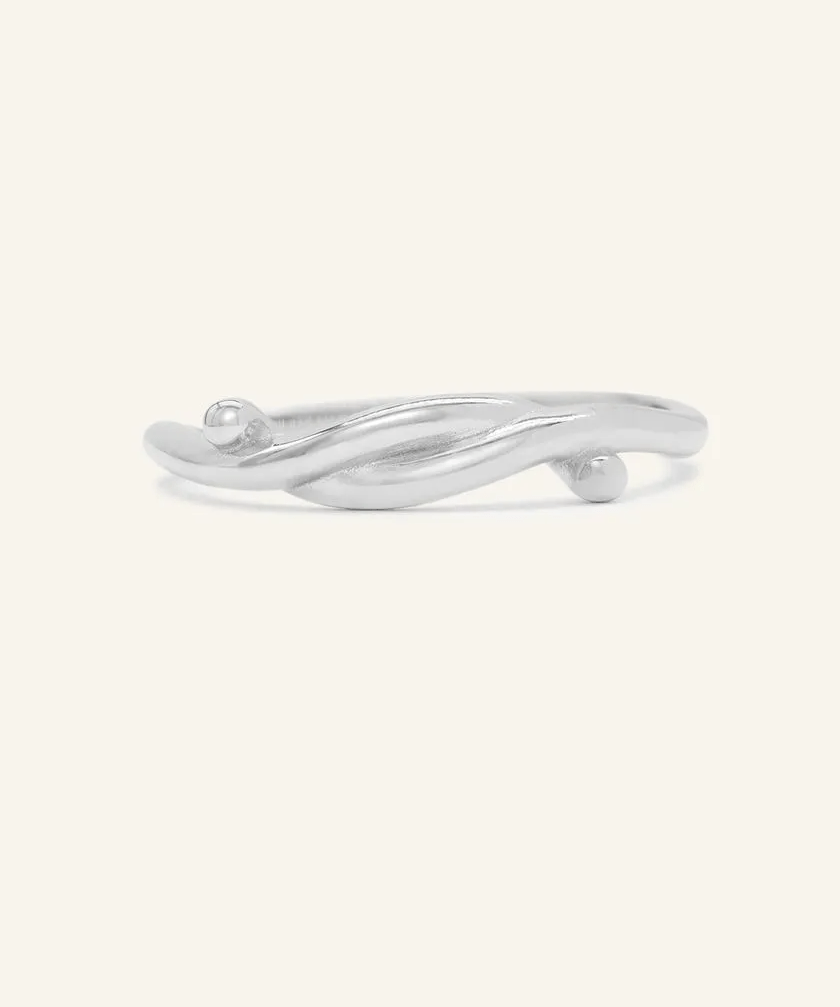 Knots End Ring - Love Estella