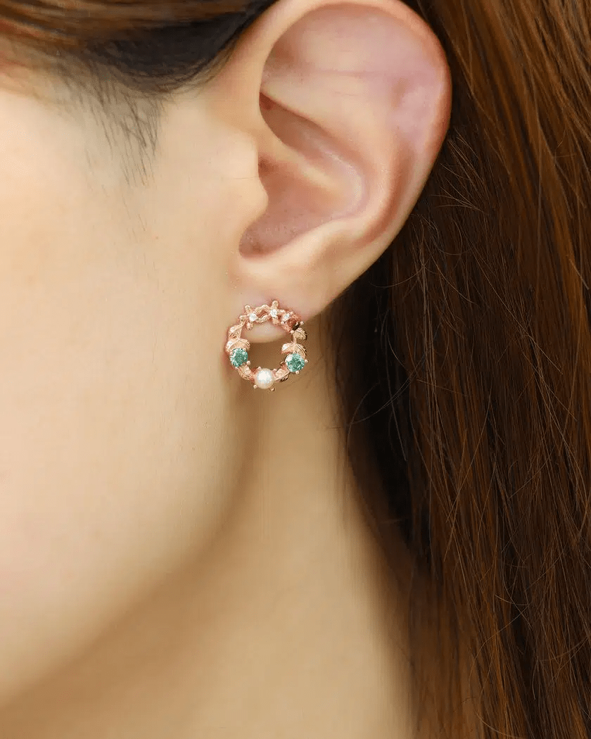 Mistletoe Wreath Studs - Love Estella