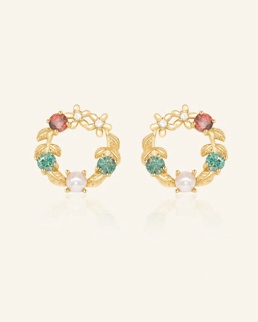 Mistletoe Wreath Studs - Love Estella
