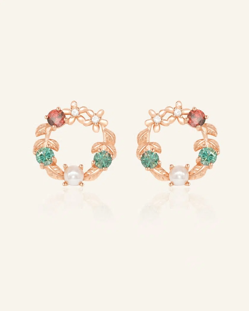 Mistletoe Wreath Studs - Love Estella