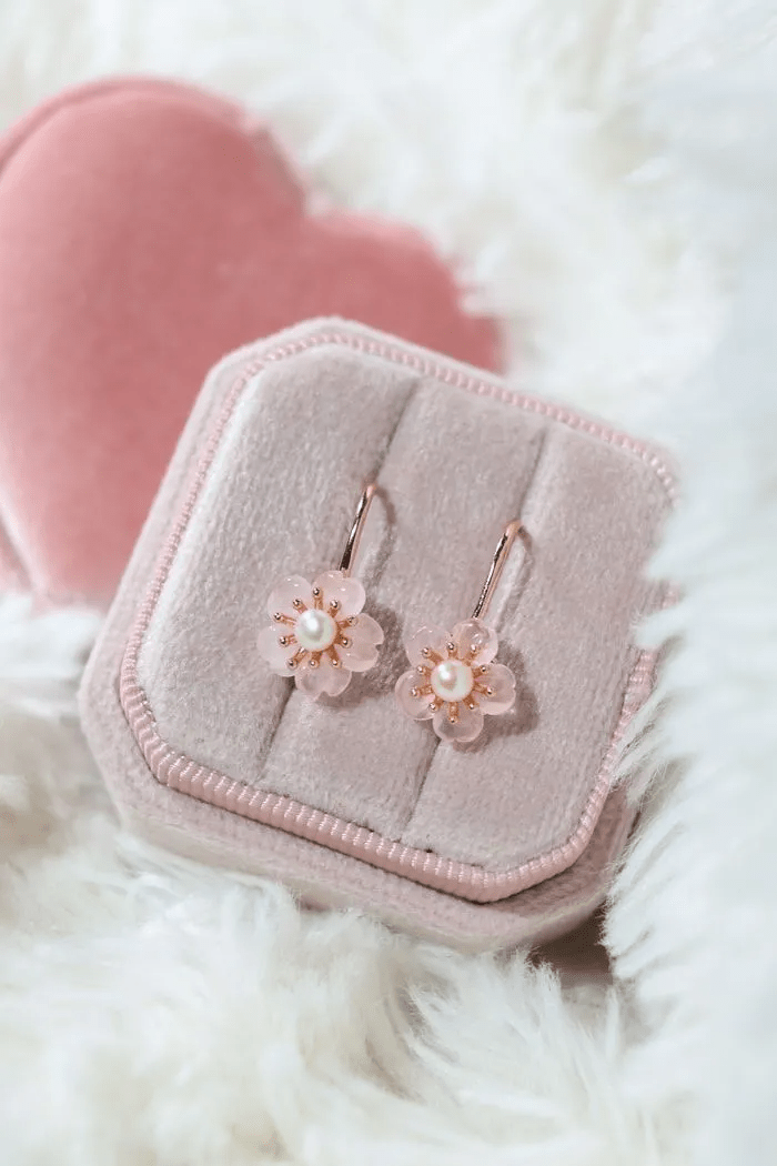 Sakura Hooks - Love Estella