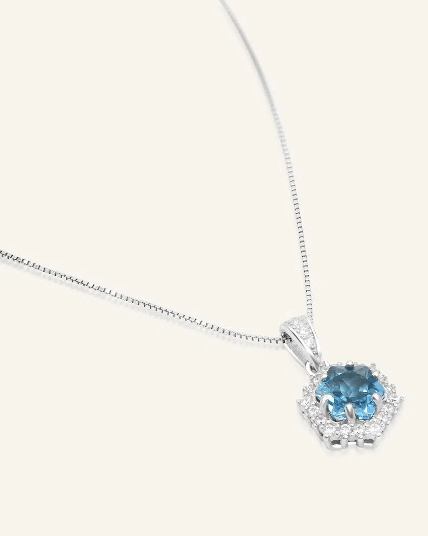 Snowflake Cut Necklace - Love Estella