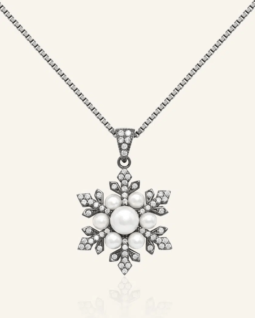 Snowflake Pearl Halo Necklace - Love Estella