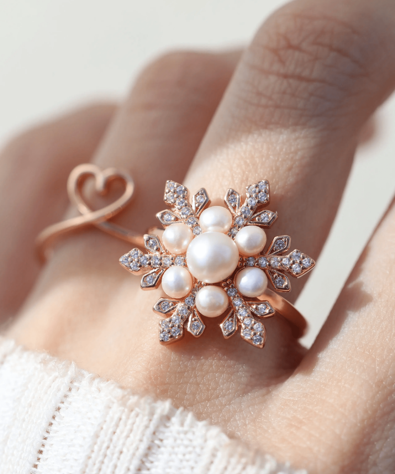 Snowflake Pearl Halo Ring, product image