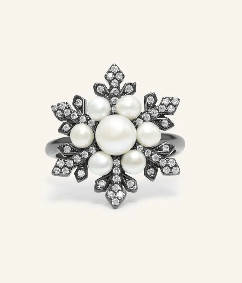 Snowflake Pearl Halo Ring - Love Estella