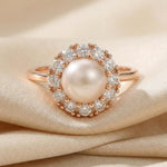 Spinning Freshwater Pearl Ring - Love Estella