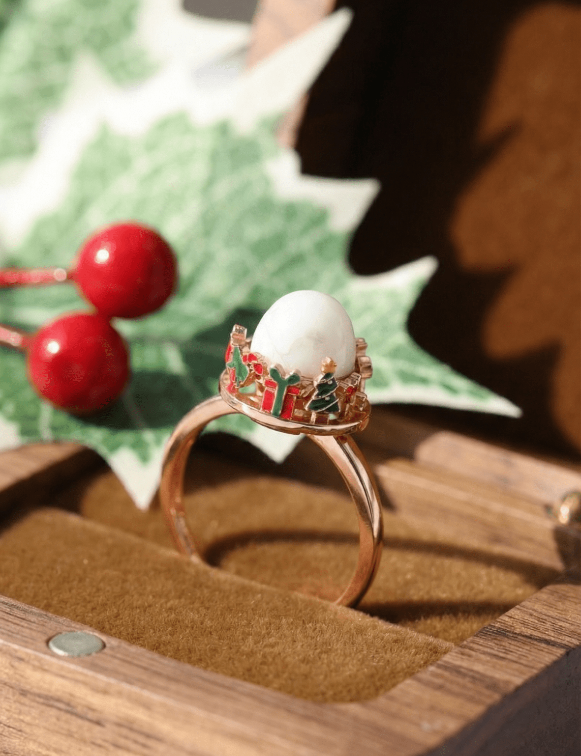 Spinning Merry Globe Ring - Love Estella