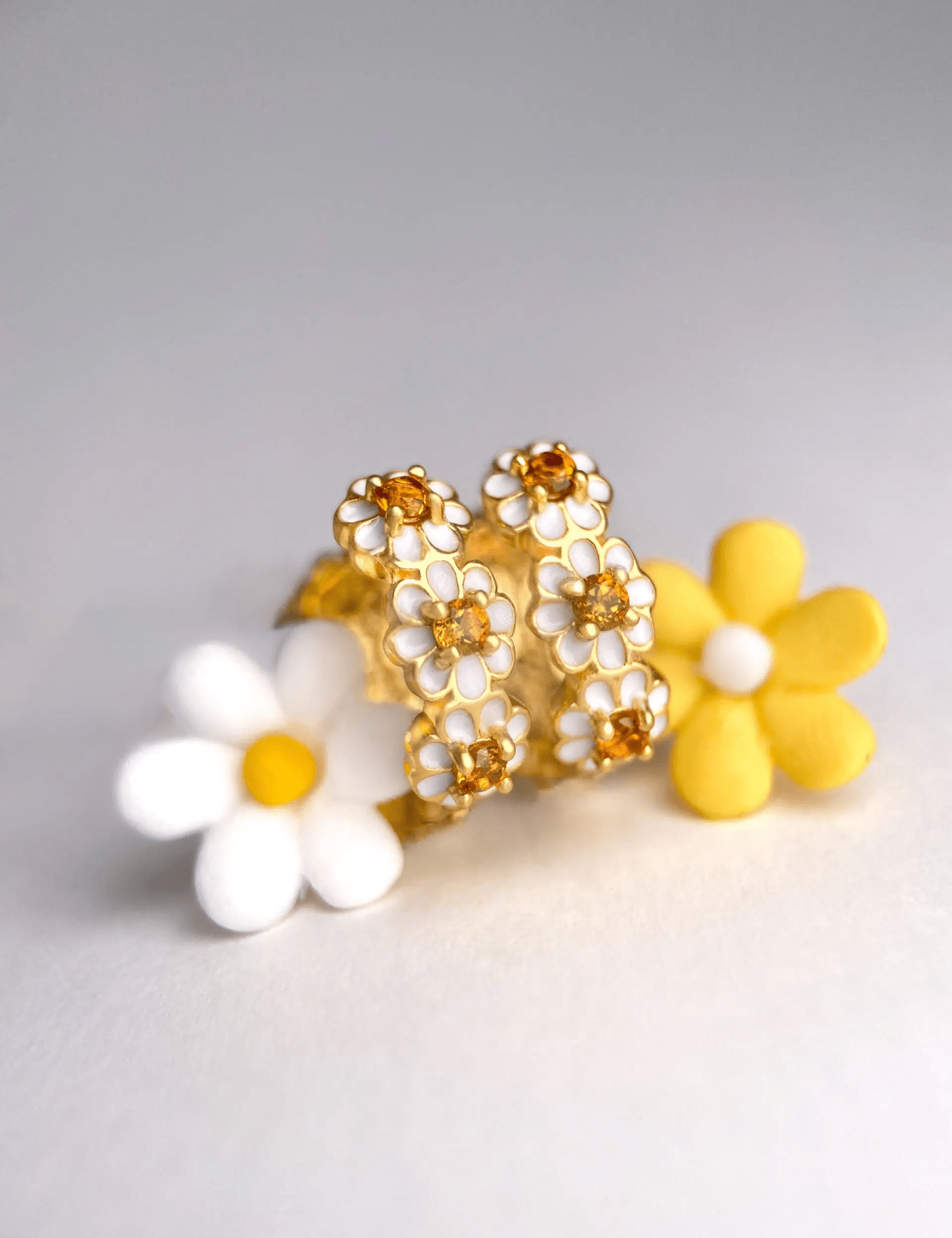 White Daisy Huggies (Citrine) - Love Estella
