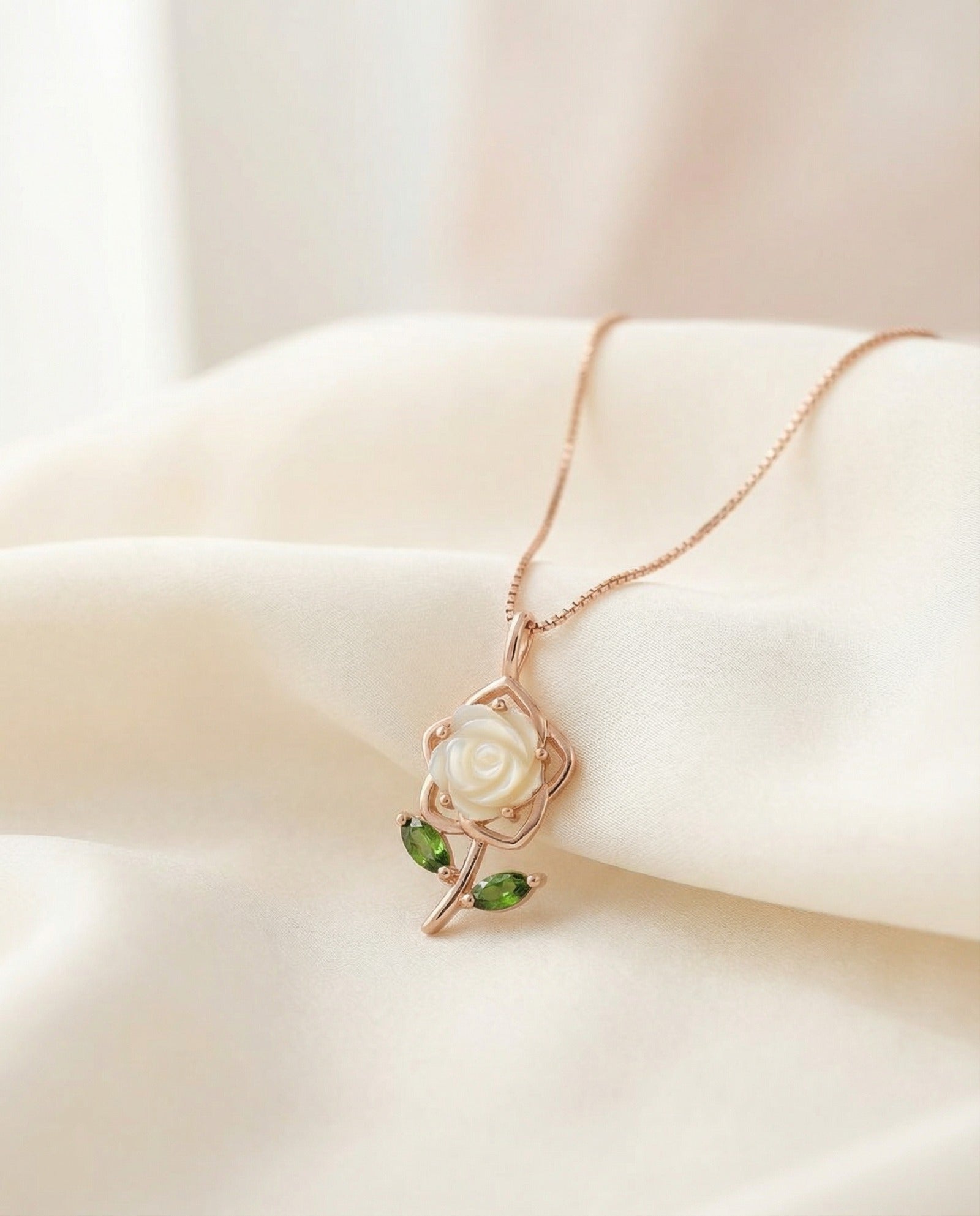 White Shell Rose Necklace - Love Estella