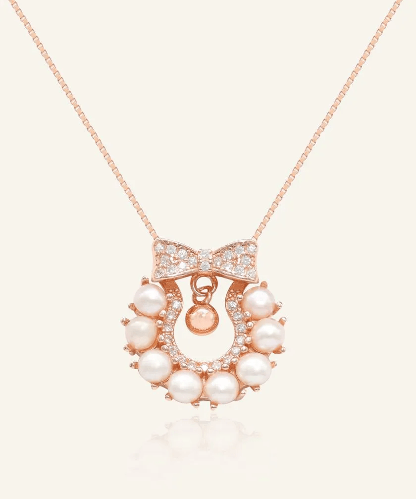 Wreath Ribbon Necklace (Freshwater Pearl) - Love Estella