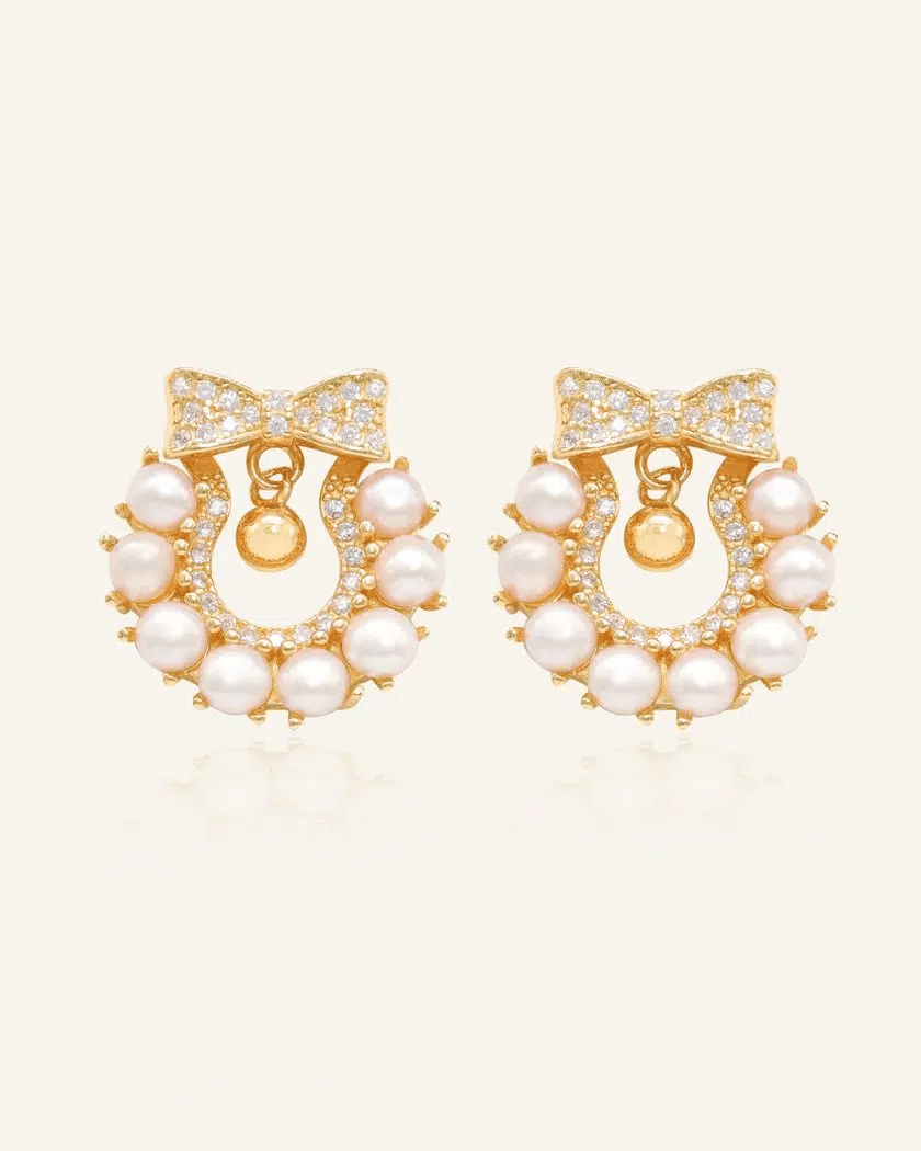 Wreath Ribbon Studs (Freshwater Pearl) - Love Estella
